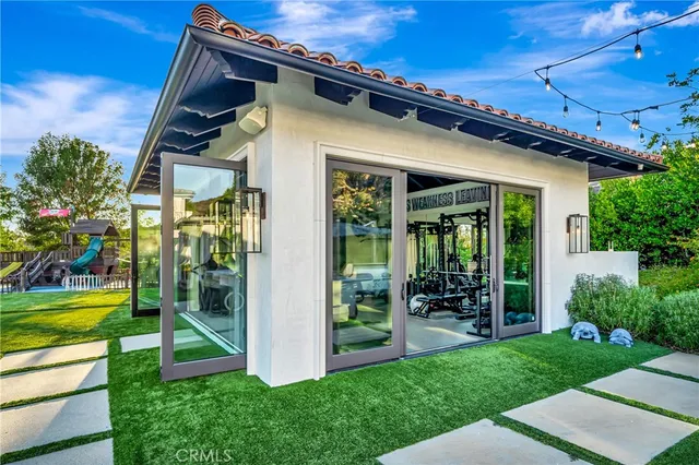 $44,500 | 2037 Delphine Lane, Calabasas, CA 91302