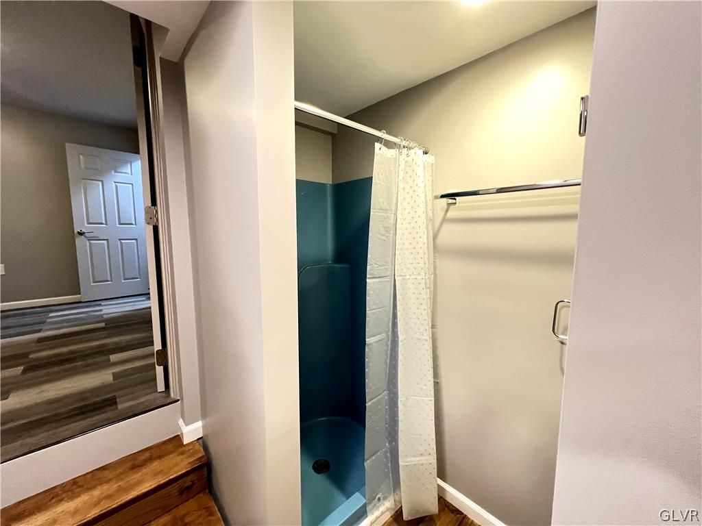 3108 Cherry Ridge Road Bushkill, PA 18324 - Photo 42 of 50 Third Bathroom