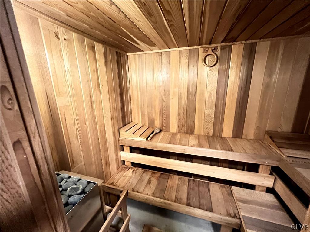 3108 Cherry Ridge Road Bushkill, PA 18324 - Photo 44 of 50 Sauna