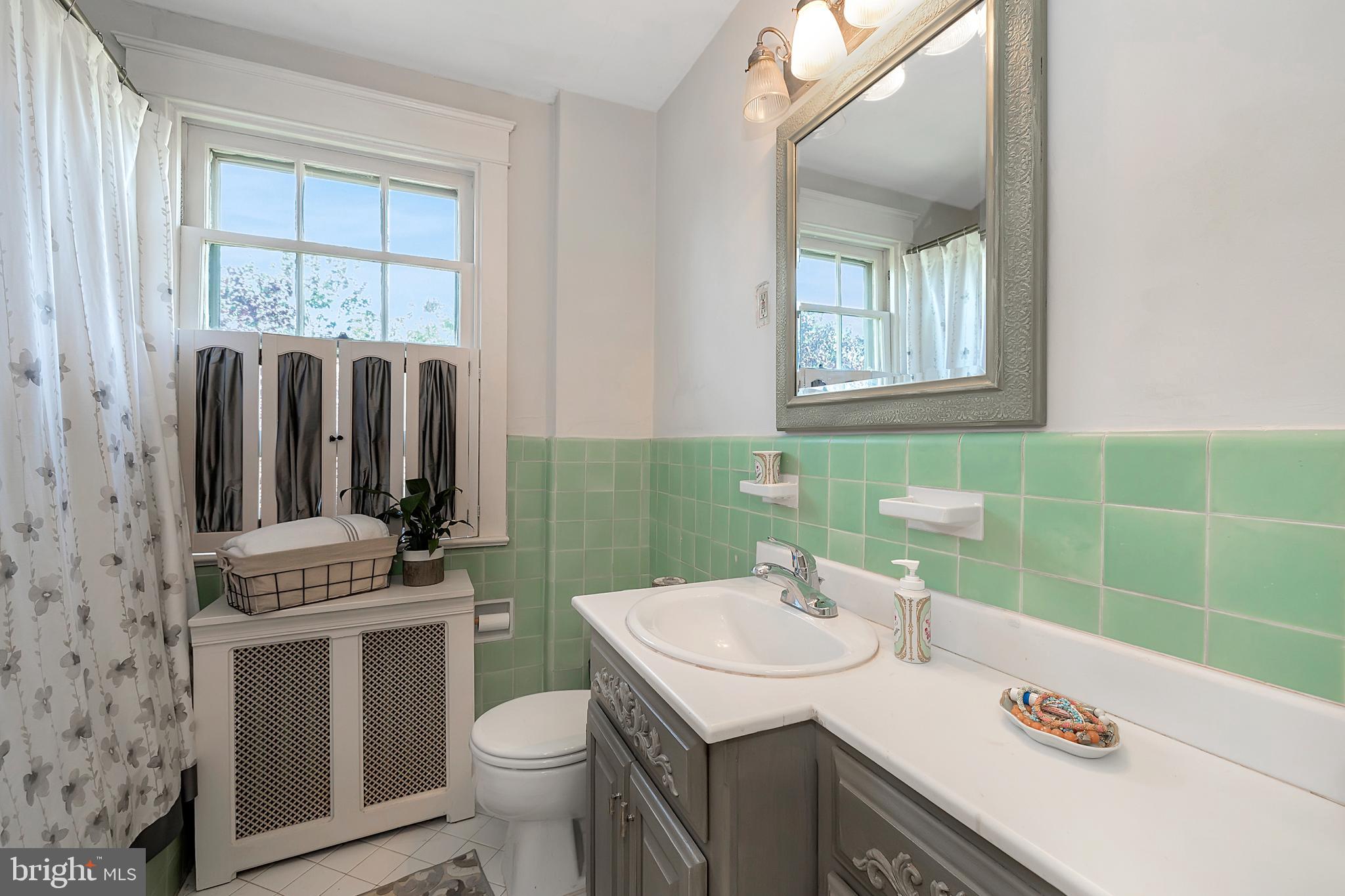 502 Valley Road Havertown, PA 19083 - Photo 22 of 39