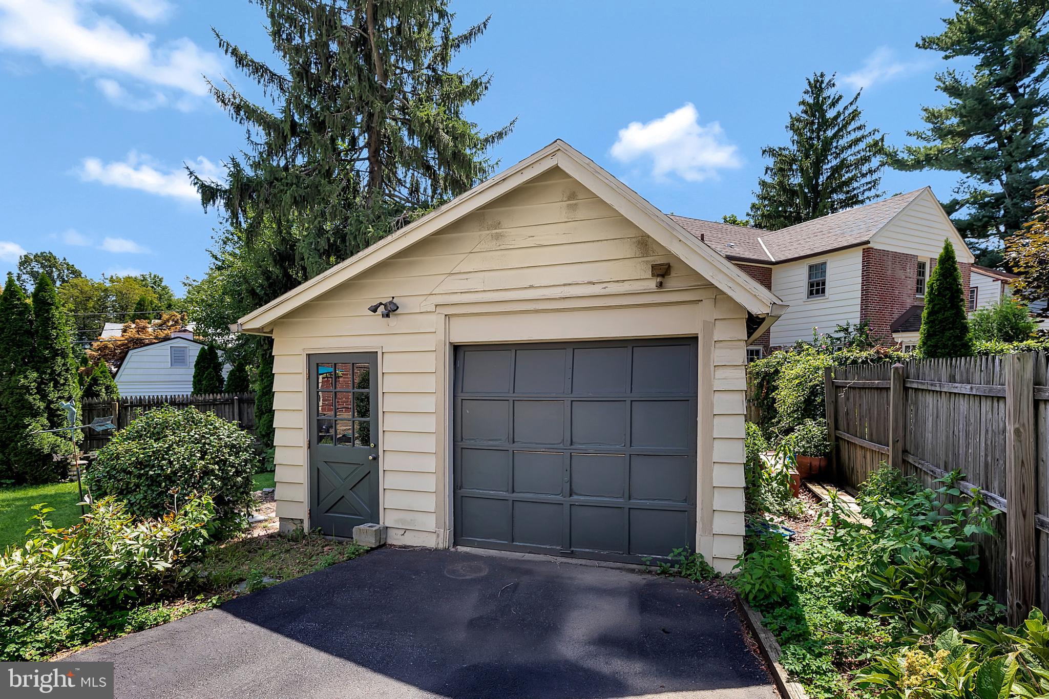 502 Valley Road Havertown, PA 19083 - Photo 25 of 39