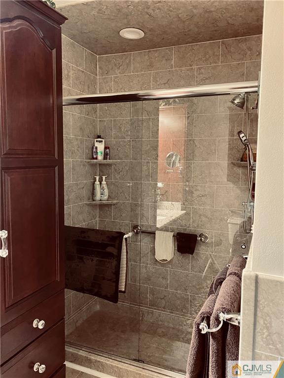 1 Carriage Place Edison, NJ 08820 - Photo 24 of 29
