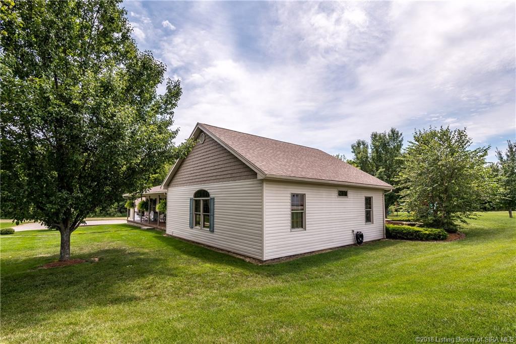 4728 South Bethlehem Road Nabb, IN 47147 - Photo 3 of 49 Gallery Image 3