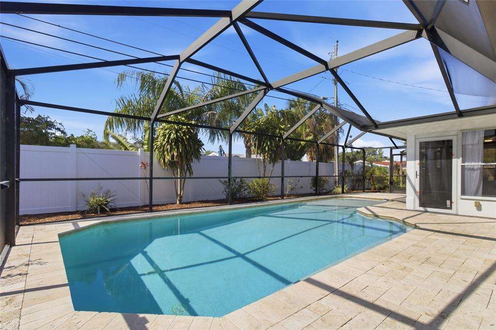 14096 Passage Way Seminole, FL 33776 - Photo 28 of 40