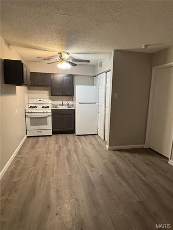$795 | 4164 Folsom Avenue, Unit B, St. Louis, MO 63110