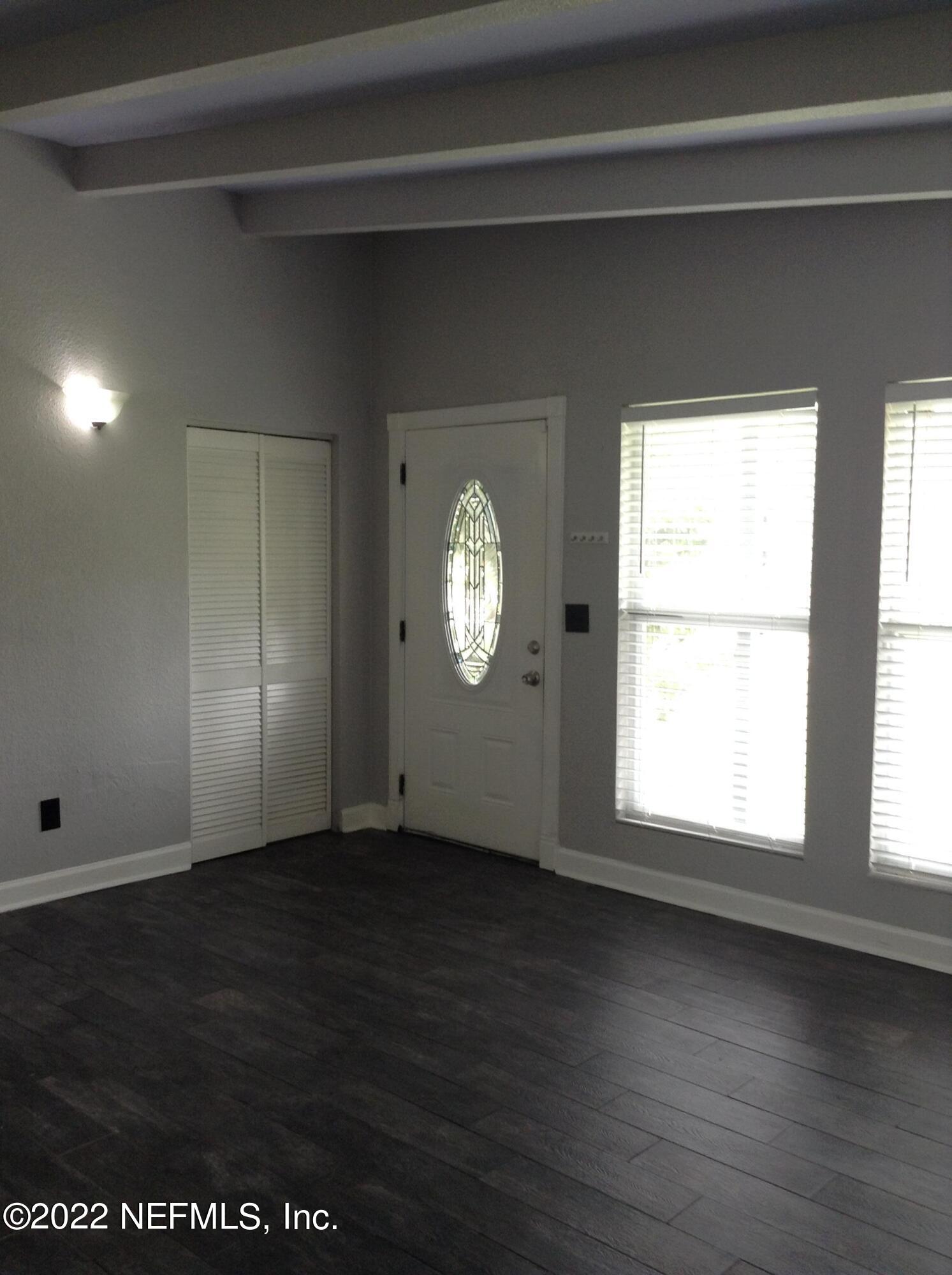 6602 Banbury Road Jacksonville, FL 32211 - Photo 5 of 23 IMG_3075