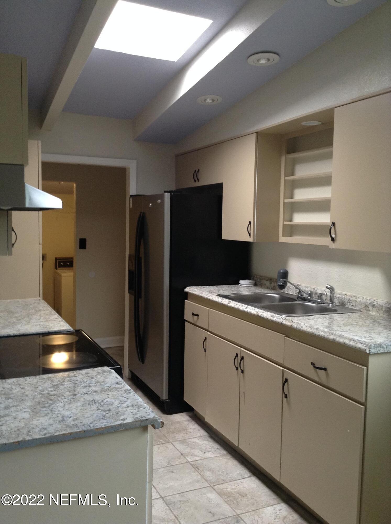 6602 Banbury Road Jacksonville, FL 32211 - Photo 8 of 23 Kitchen1