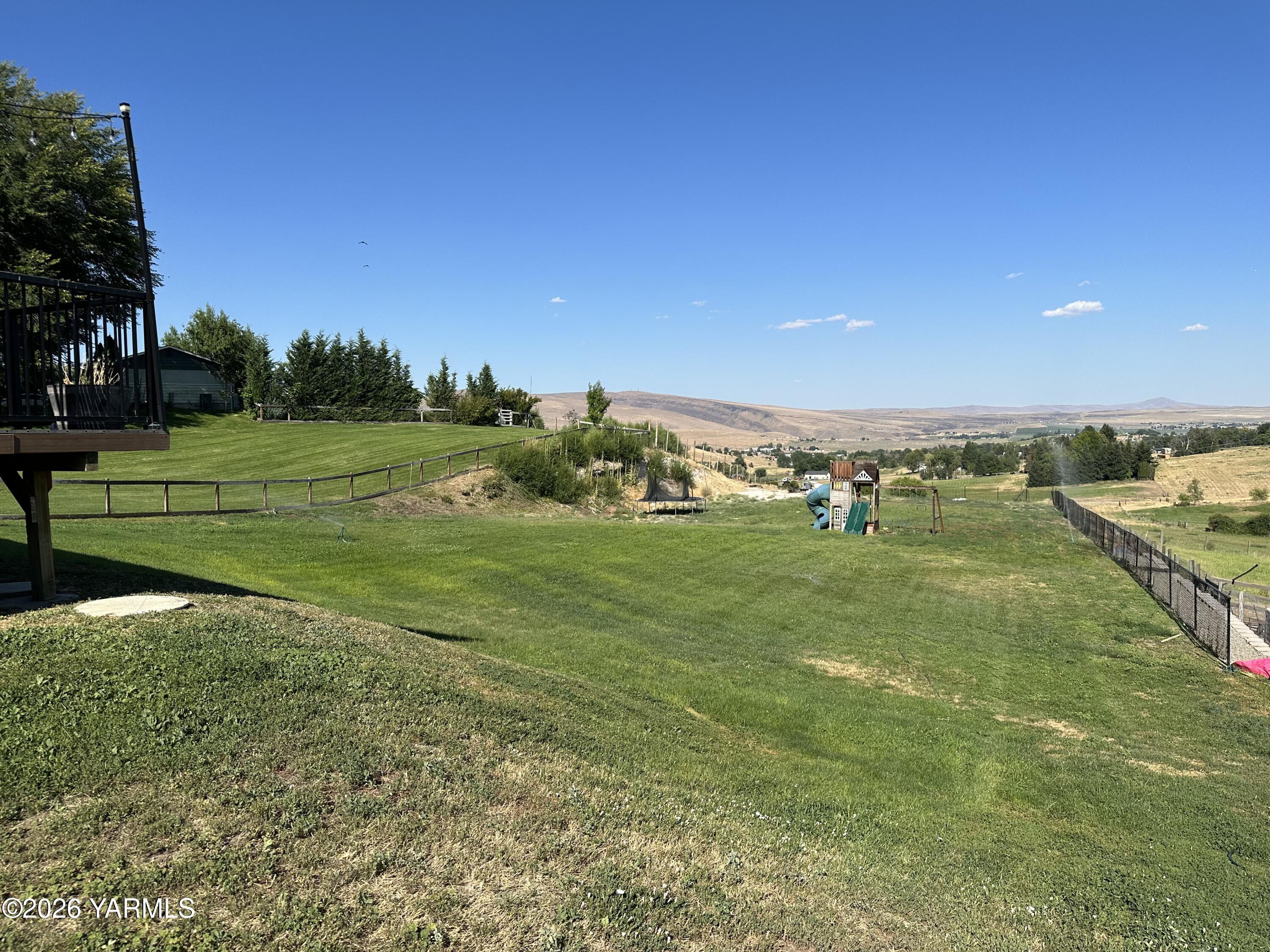 671 Tibbling Road Selah, WA 98942 - Photo 5 of 29 IMG_7451