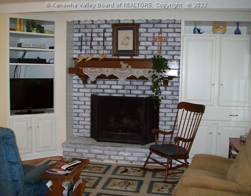 1603 Greystone Road Charleston, WV 25314 - Photo 8 of 16 Other. Sitting Area off Kitchen and Sunroom.