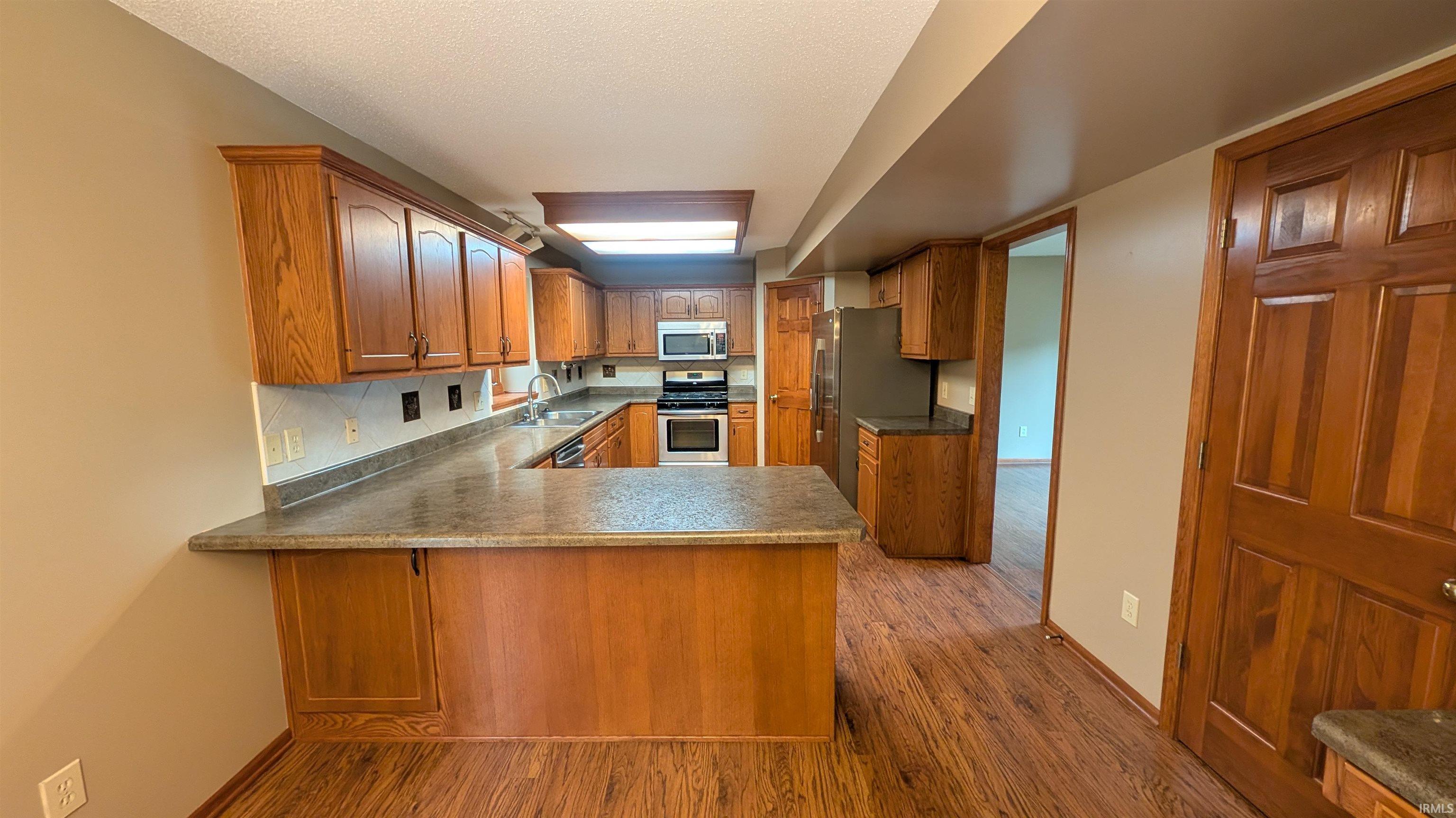 2725 Sweet Cider Road Fort Wayne, IN 46818 - Photo 4 of 28