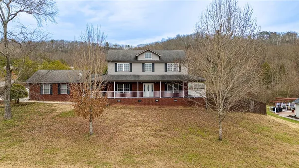 $399,000 | 240 West Park Circle, Decatur, TN 37322