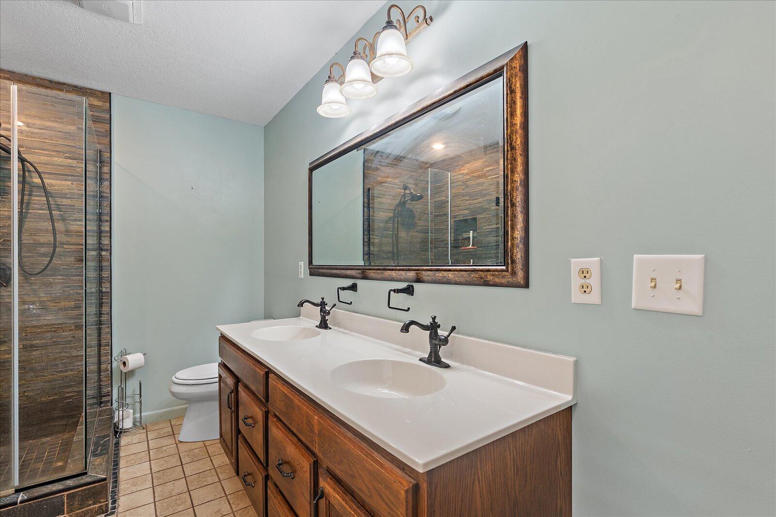 240 West Park Circle Decatur, TN 37322 - Photo 20 of 44 21-240 W Park Cir-21