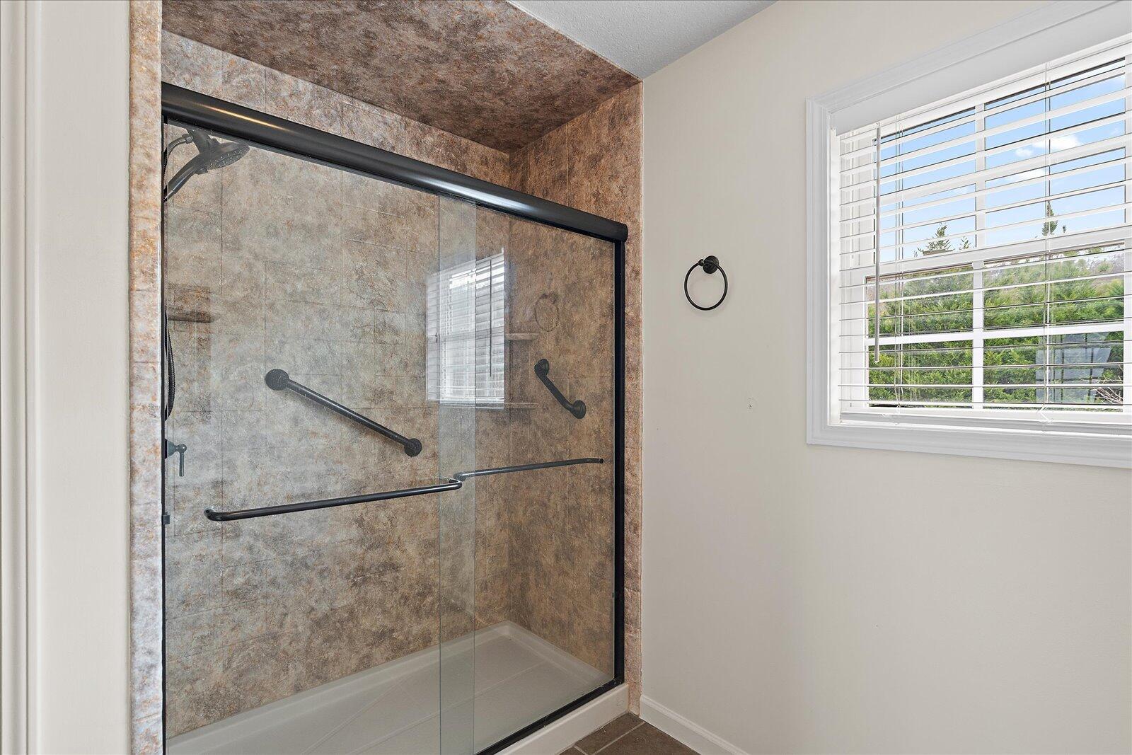 240 West Park Circle Decatur, TN 37322 - Photo 27 of 44 28-240 W Park Cir-28