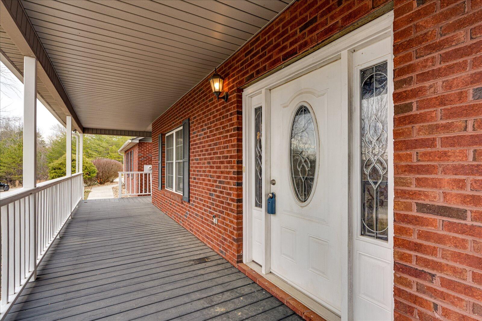 240 West Park Circle Decatur, TN 37322 - Photo 4 of 44 05-240 W Park Cir-5