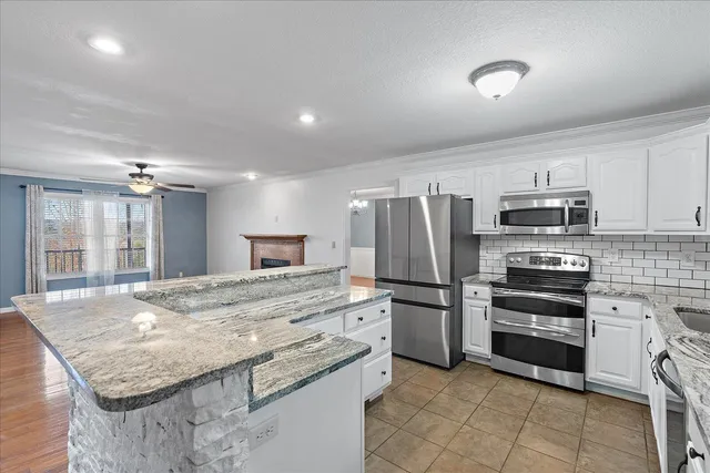 $432,000 | 240 West Park Circle, Decatur, TN 37322