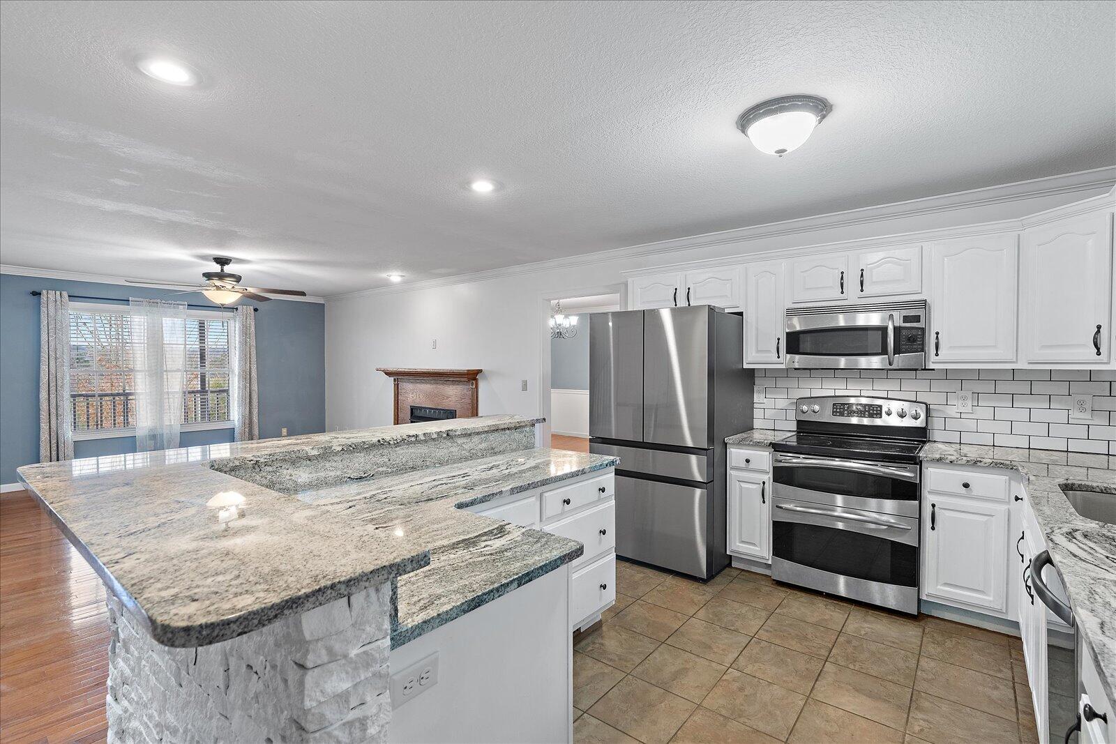 240 West Park Circle Decatur, TN 37322 - Photo 9 of 44 10-240 W Park Cir-10