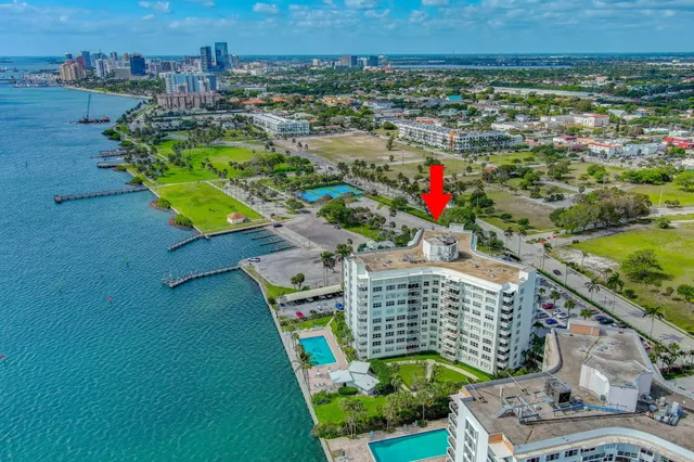 $850,000 | 2600 North Flagler Drive, Unit 303, West Palm Beach, FL 33407