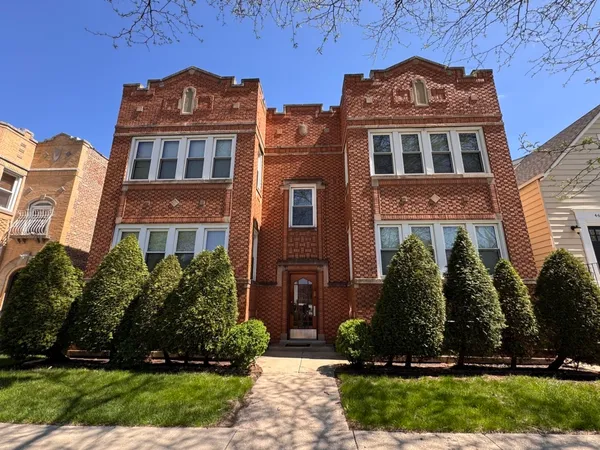 $1,000,000 | 4615 North Keystone Avenue, Chicago, IL 60630