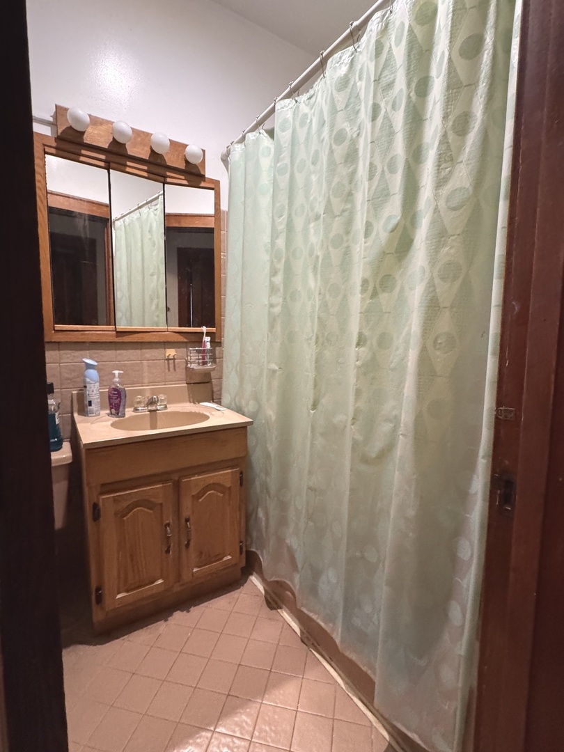 4615 North Keystone Avenue Chicago, IL 60630 - Photo 14 of 38