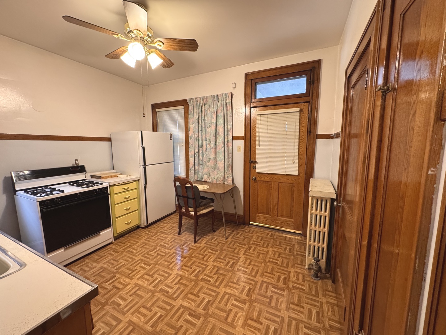 4615 North Keystone Avenue Chicago, IL 60630 - Photo 18 of 38