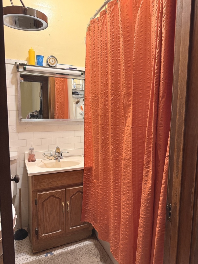 4615 North Keystone Avenue Chicago, IL 60630 - Photo 30 of 38