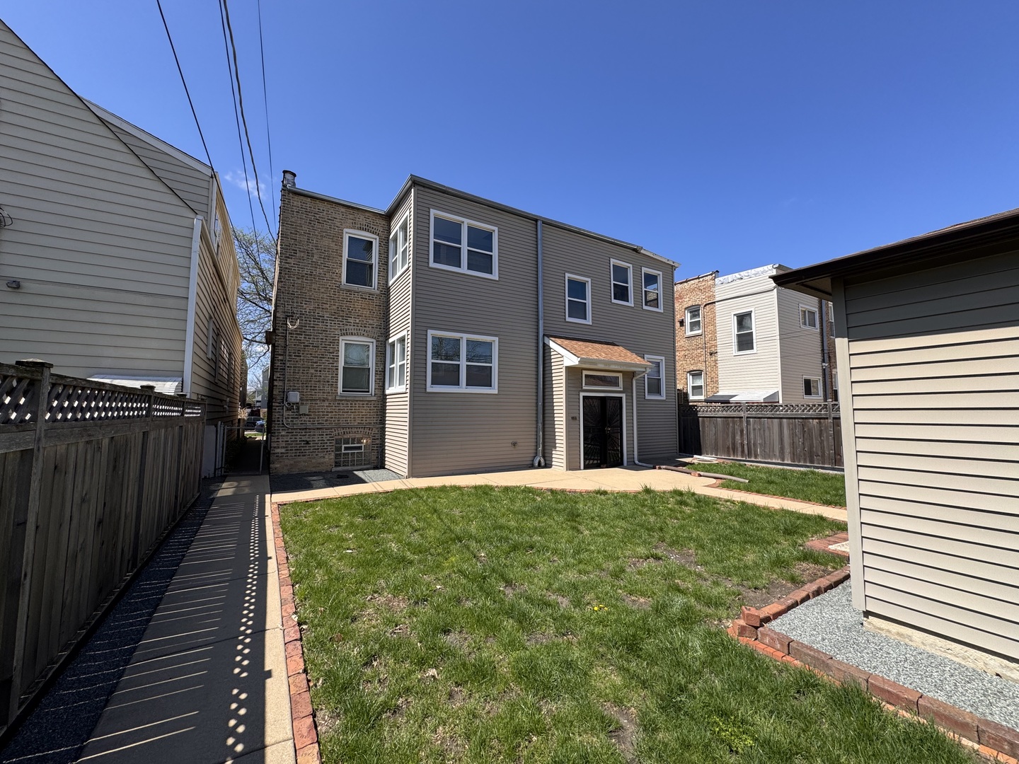 4615 North Keystone Avenue Chicago, IL 60630 - Photo 34 of 38