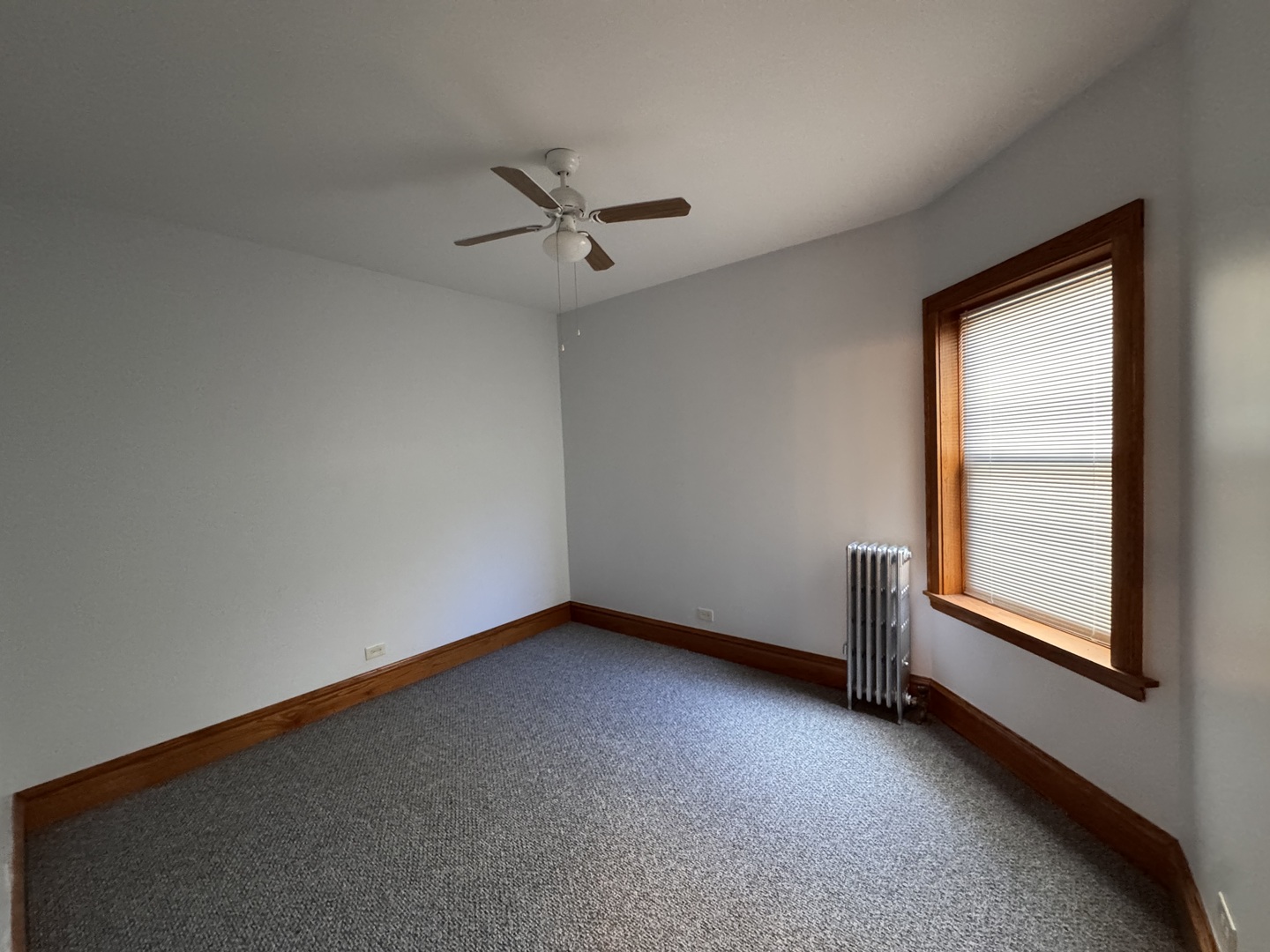 4615 North Keystone Avenue Chicago, IL 60630 - Photo 7 of 38