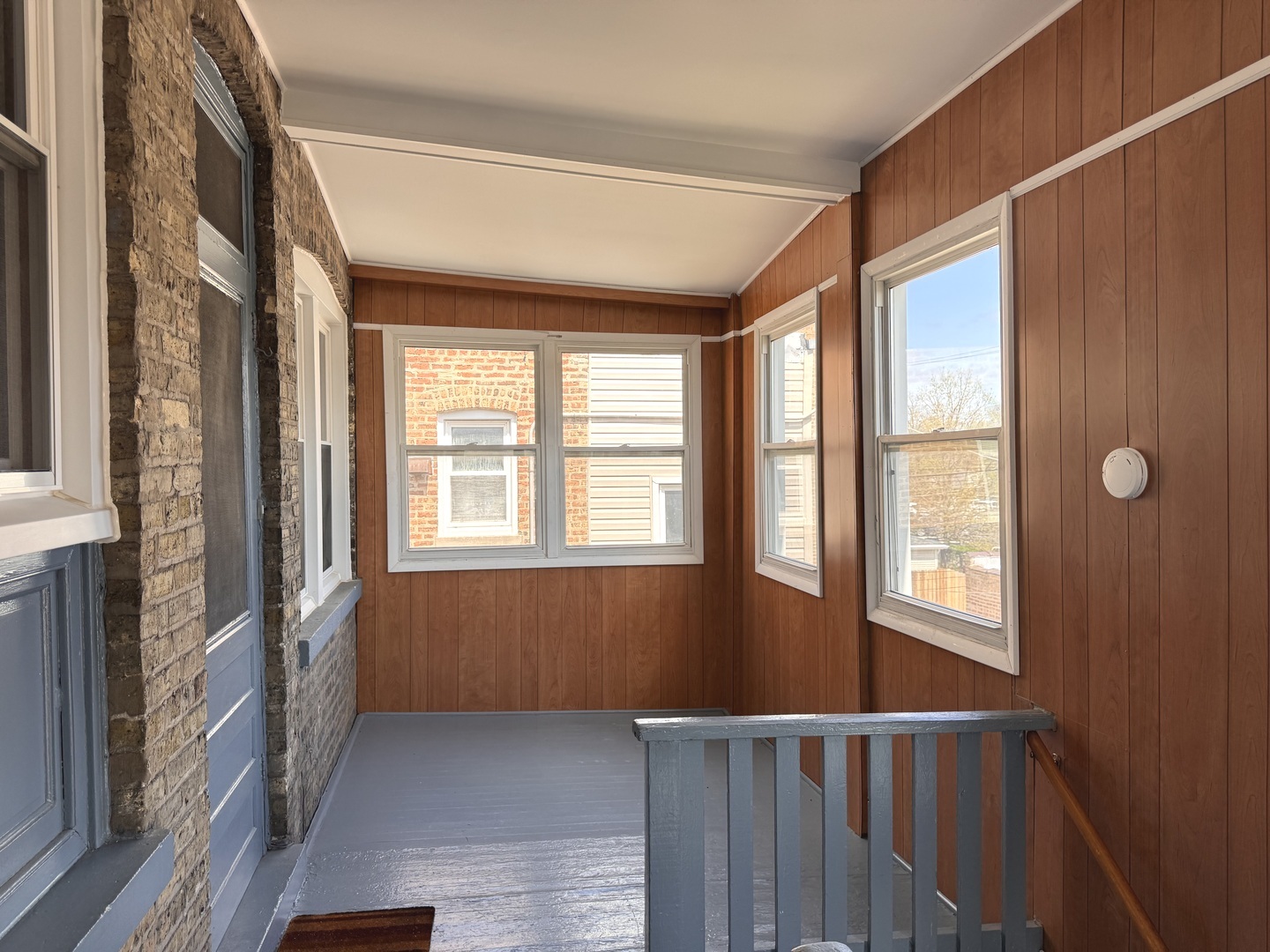 4615 North Keystone Avenue Chicago, IL 60630 - Photo 10 of 38