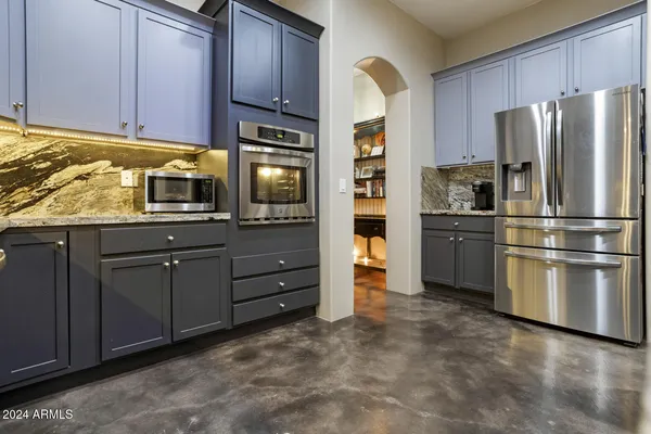 $619,000 | 13032 North 19th Street, Phoenix, AZ 85022