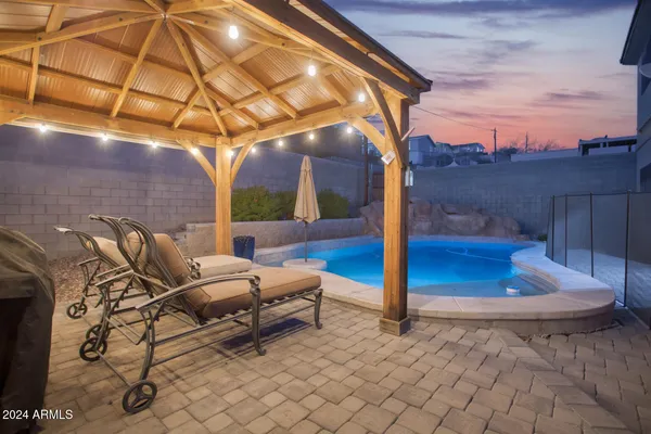 $619,000 | 13032 North 19th Street, Phoenix, AZ 85022