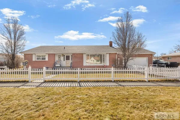 $400,000 | 325 West 1st South, Rigby, ID 83442