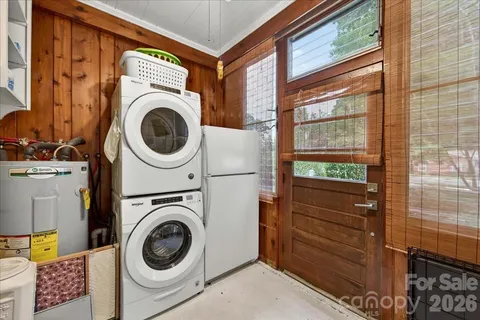 $350,000 | 2225 Ashley Road, Charlotte, NC 28208