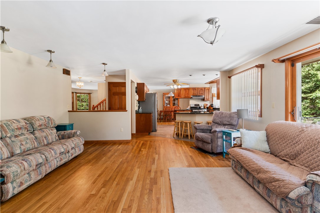 19 Macomber Street Berkley, MA 02779 - Photo 15 of 45