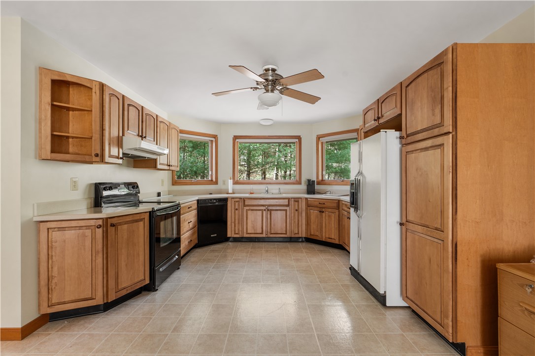 19 Macomber Street Berkley, MA 02779 - Photo 35 of 45