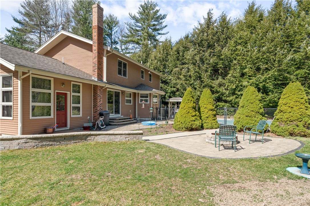 19 Macomber Street Berkley, MA 02779 - Photo 6 of 45