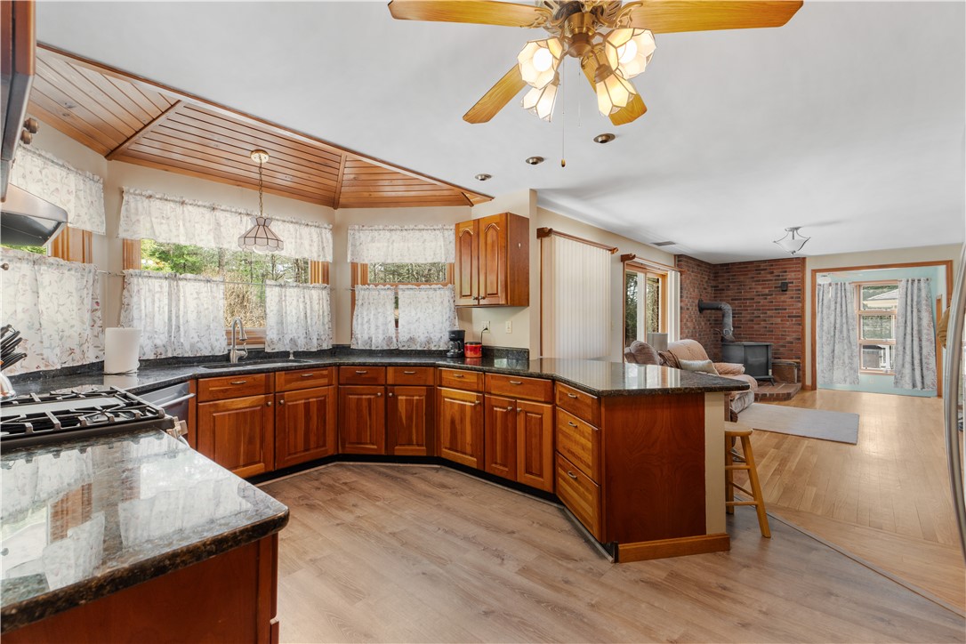 19 Macomber Street Berkley, MA 02779 - Photo 9 of 45