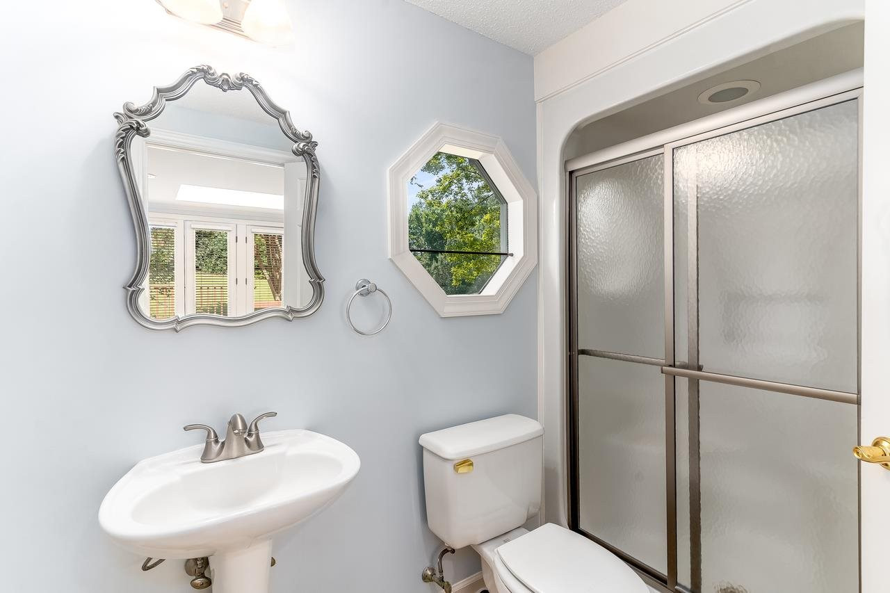 5516 Den Heider Way Raleigh, NC 27606 - Photo 15 of 28 Photo 17
