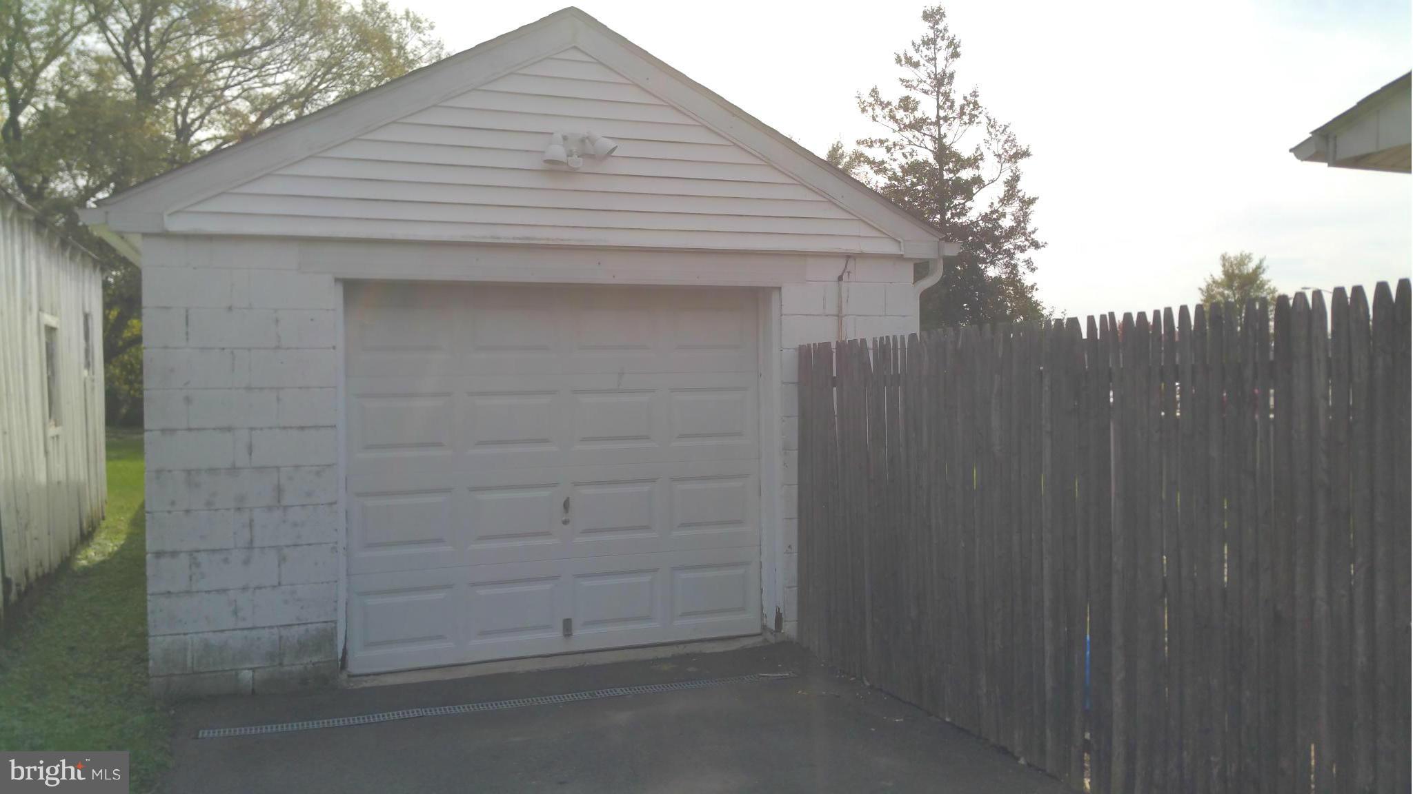 501 Edwards Ferry Road Northeast Leesburg, VA 20176 - Photo 26 of 30 Single Car Garage