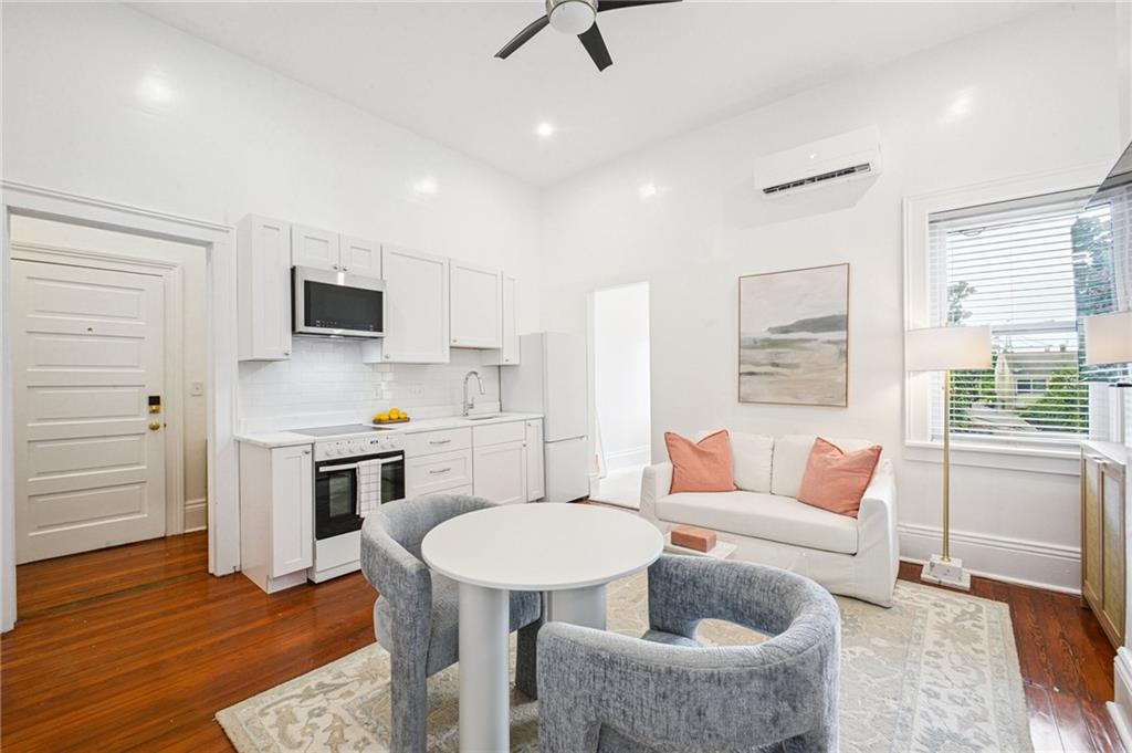 5418 Magazine Street, Unit 1 New Orleans, LA 70115 - Photo 3 of 12