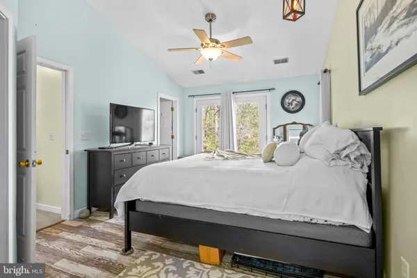 $799,900 | 90 Park Avenue, Edgewater, MD 21037