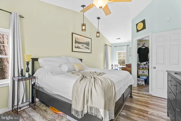 $799,900 | 90 Park Avenue, Edgewater, MD 21037