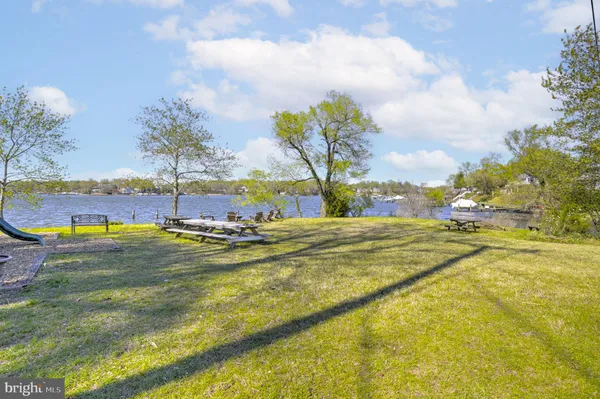 $799,900 | 90 Park Avenue, Edgewater, MD 21037