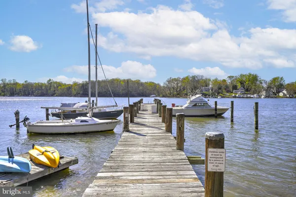 $799,900 | 90 Park Avenue, Edgewater, MD 21037