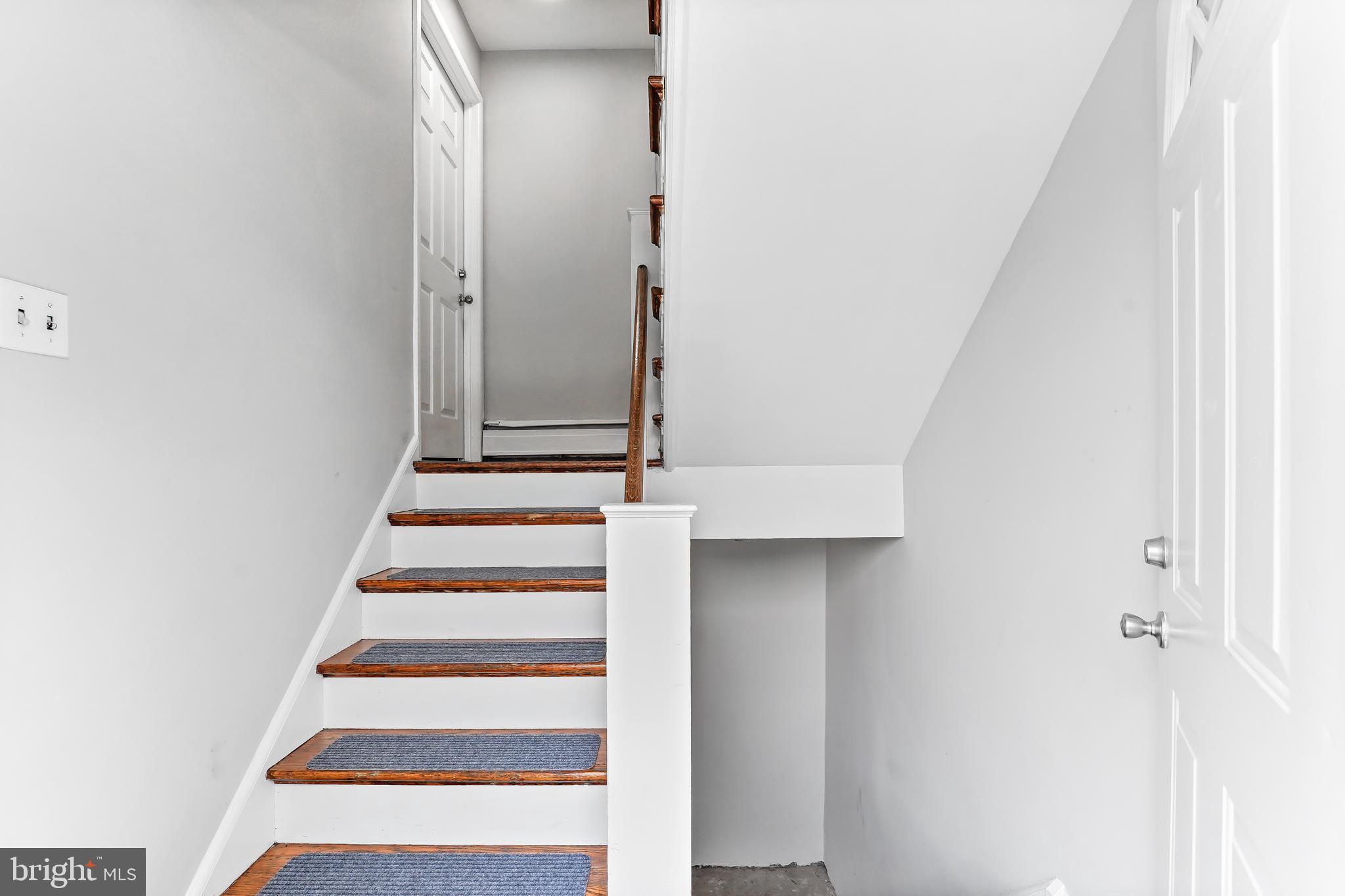 2405 Manor Road Havertown, PA 19083 - Photo 22 of 30