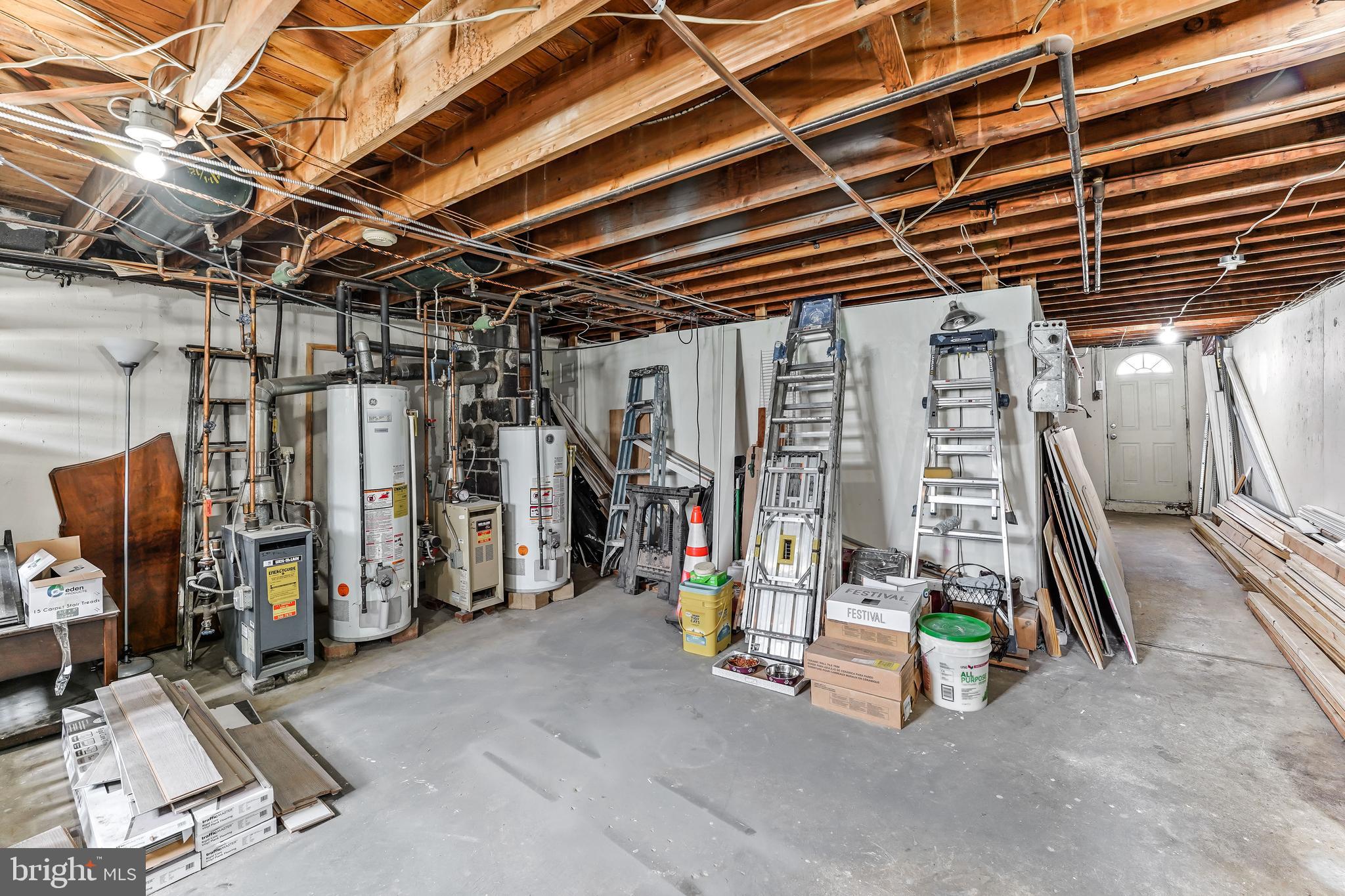 2405 Manor Road Havertown, PA 19083 - Photo 25 of 30