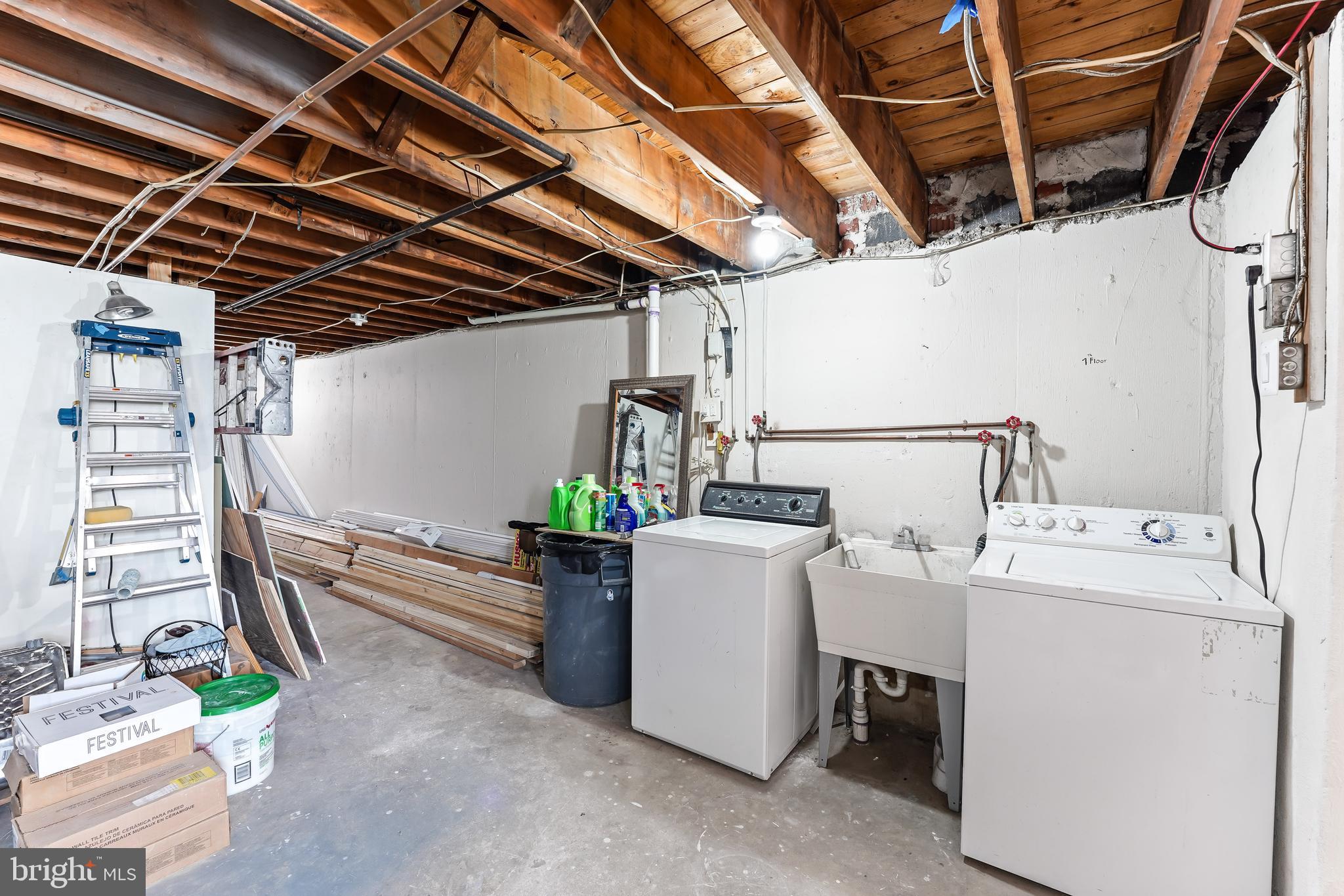 2405 Manor Road Havertown, PA 19083 - Photo 26 of 30