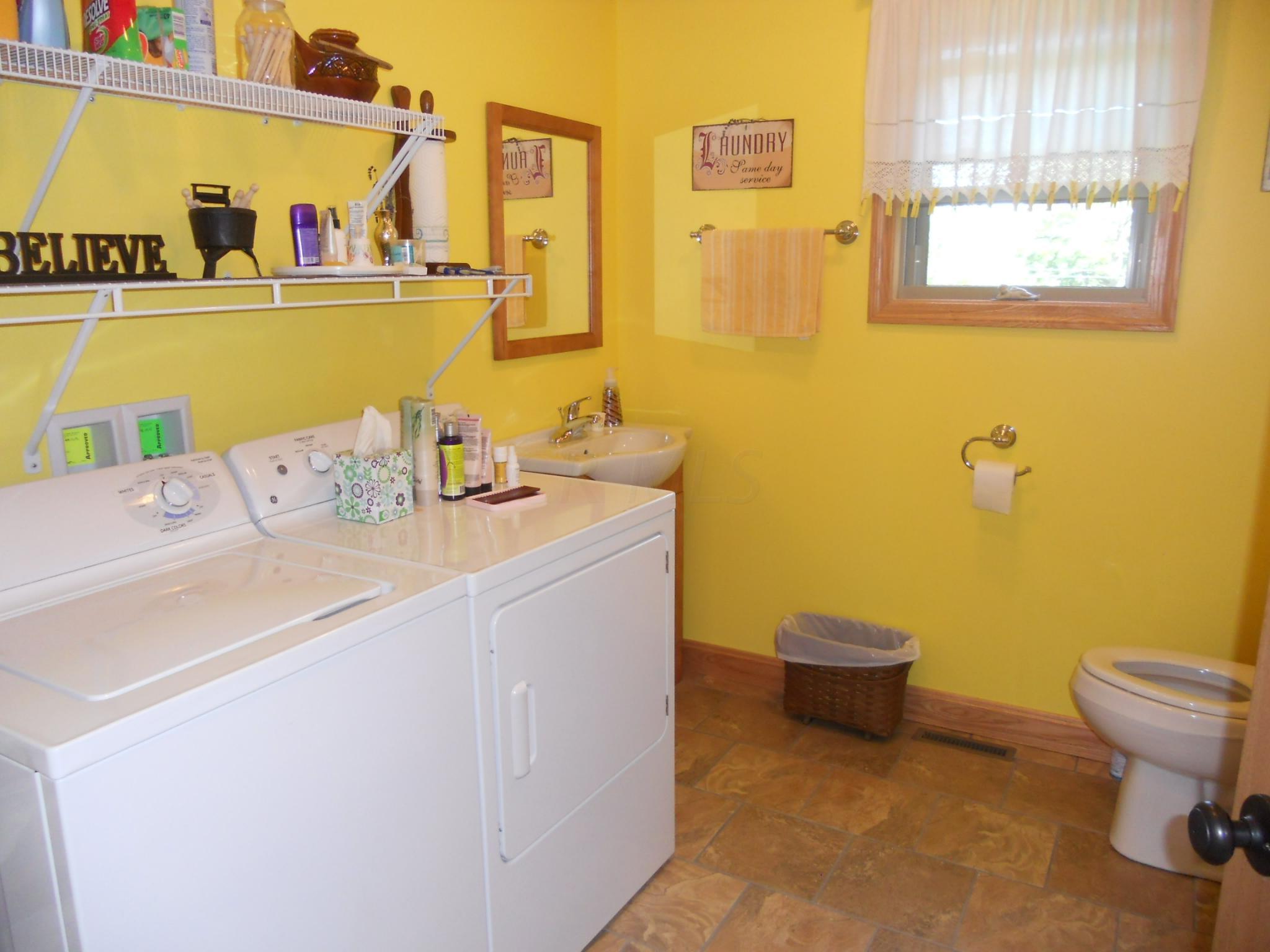 10525 Dutch Hill Road Dresden, OH 43821 - Photo 14 of 45