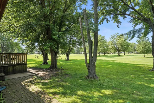 $310,000 | 4205 Glen Oaks Drive, Crown Point, IN 46307