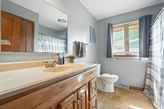 $310,000 | 4205 Glen Oaks Drive, Crown Point, IN 46307