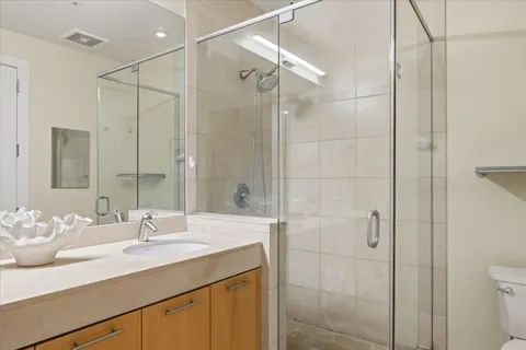$1,900,000 | 1000 Park Place, Unit H, San Mateo, CA 94403